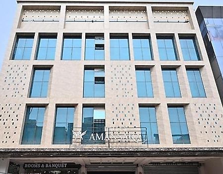 Hotel Amansara Lucknow Eksteriør billede