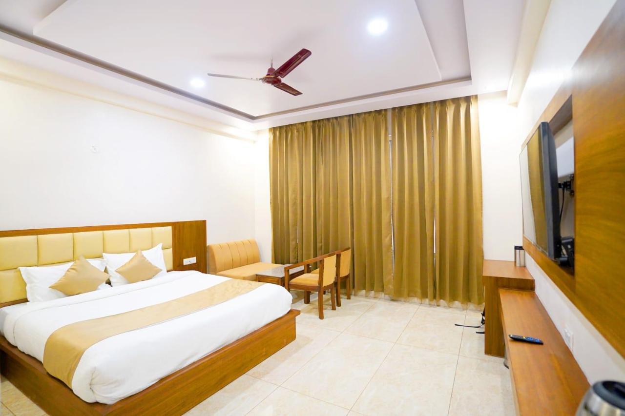 Hotel Amansara Lucknow Eksteriør billede
